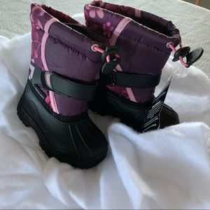 NWT Northland Winter Boots